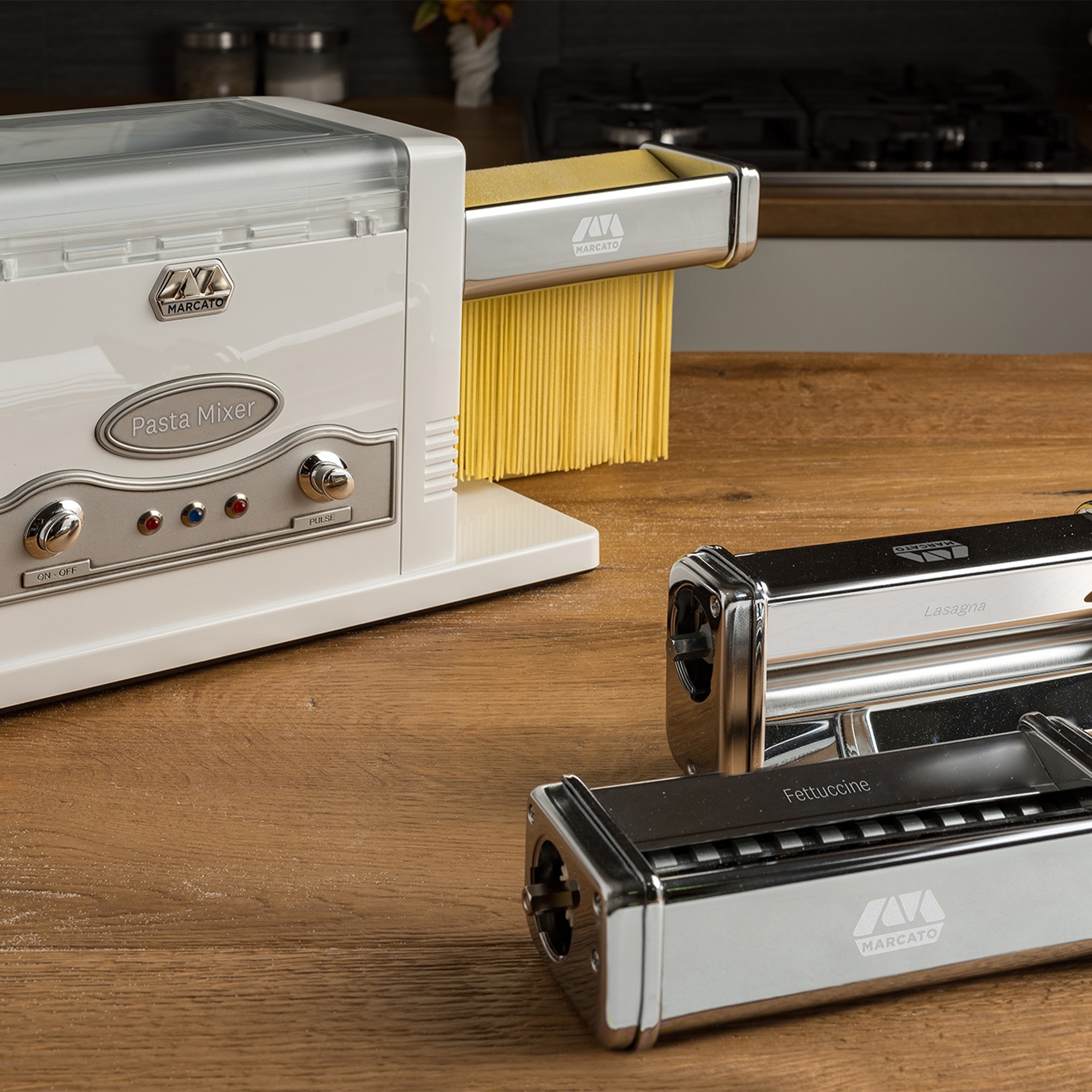Marcato Using A Pasta Roller Marcato Electric Kneading Machine