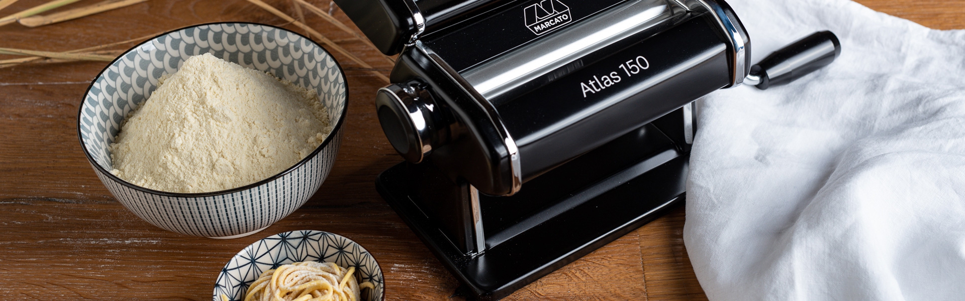 Atlas 150 Pasta Machine Black