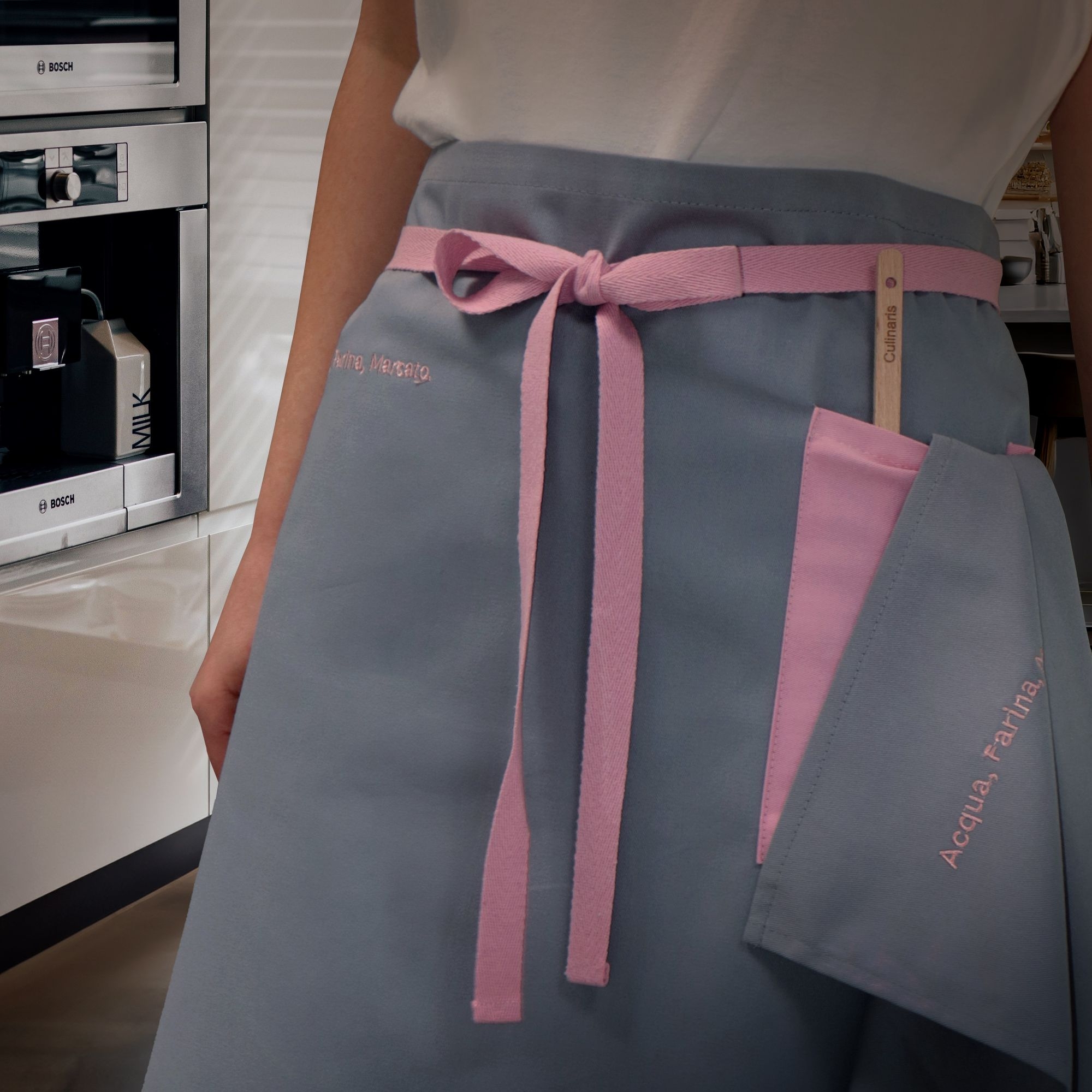 Marcato - Apron with pink pocket Marcato - Apron with pink pocket